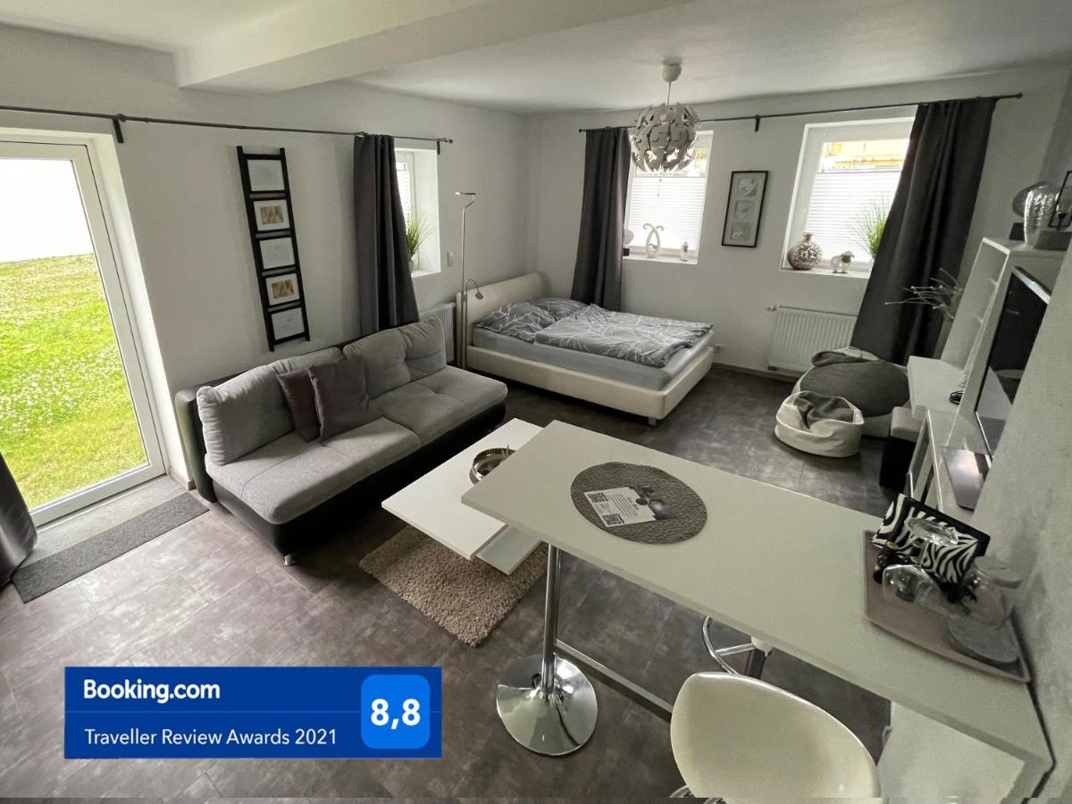 W1 - Kontaktloser 24H Check In, W-Lan, Netflix, Parkplatz, Kueche, Boxspring-Bett Bückeburg Exteriér fotografie
